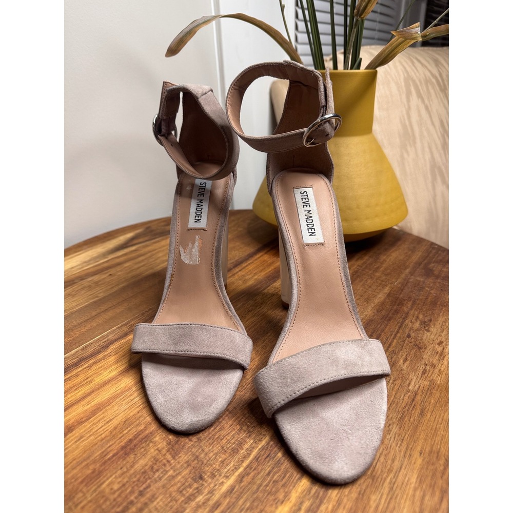 Steve Madden Women's Taupe Suede Ankle Strap Block Heel Sandals Size 8